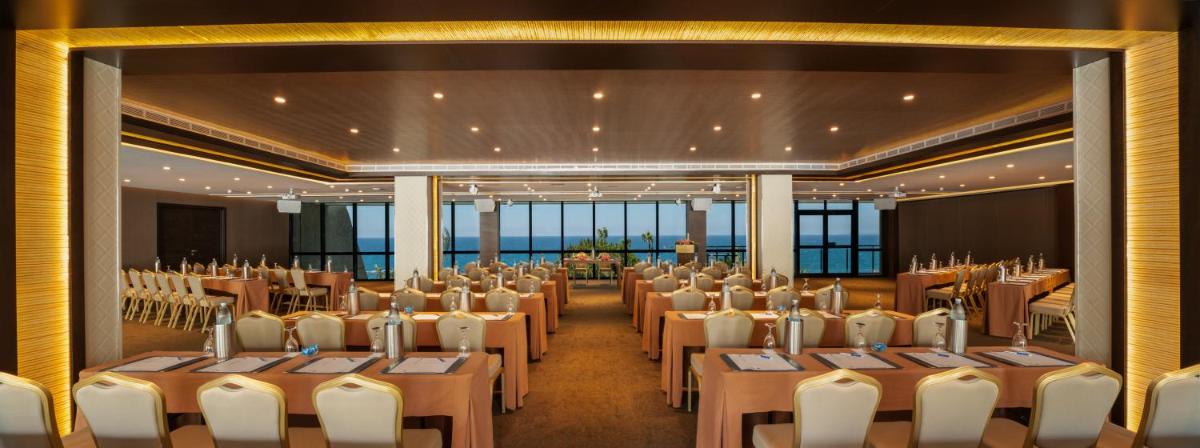 Amathus Beach Hotel Limassol
