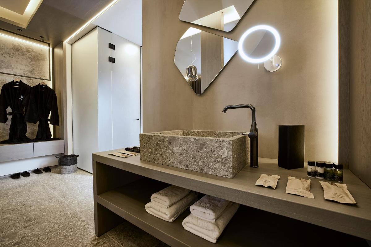 Amazon Mykonos Suites & Spa