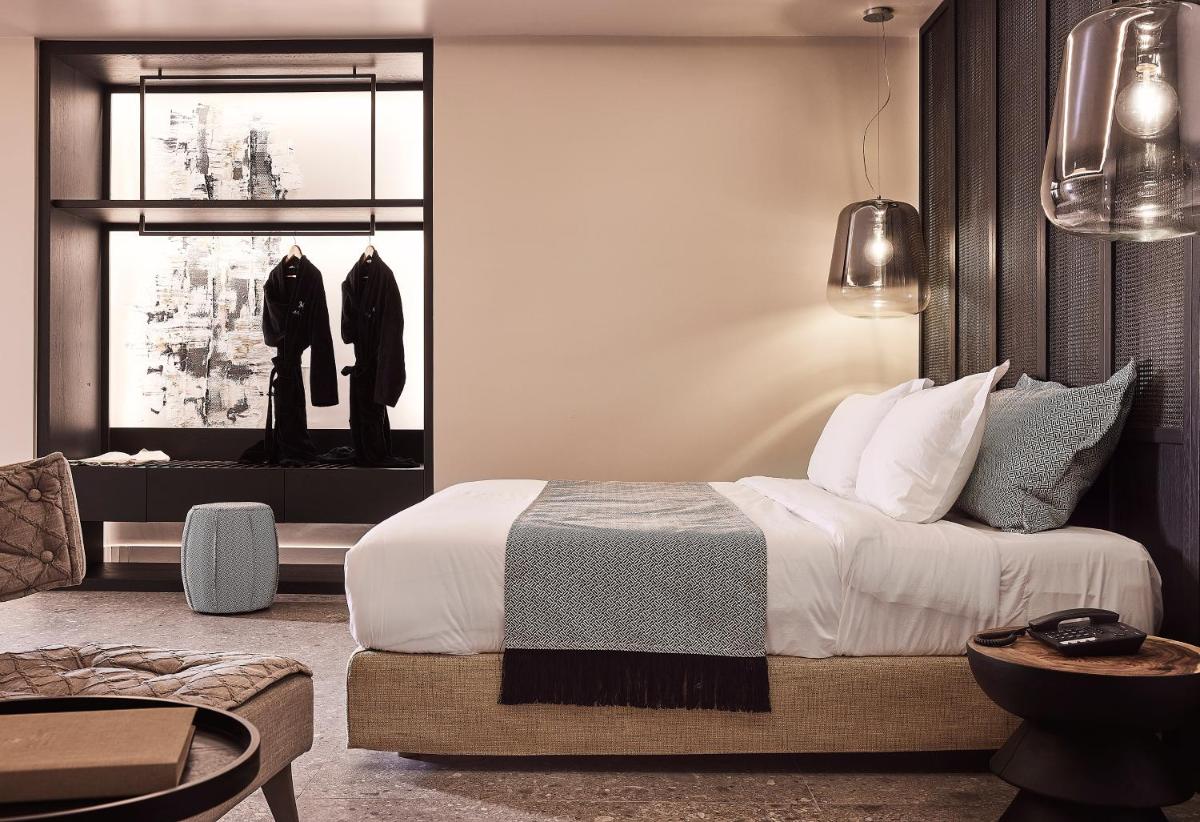 Amazon Mykonos Suites & Spa