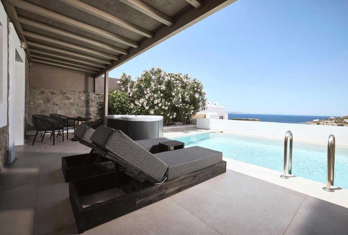 Amazon Mykonos Suites & Spa