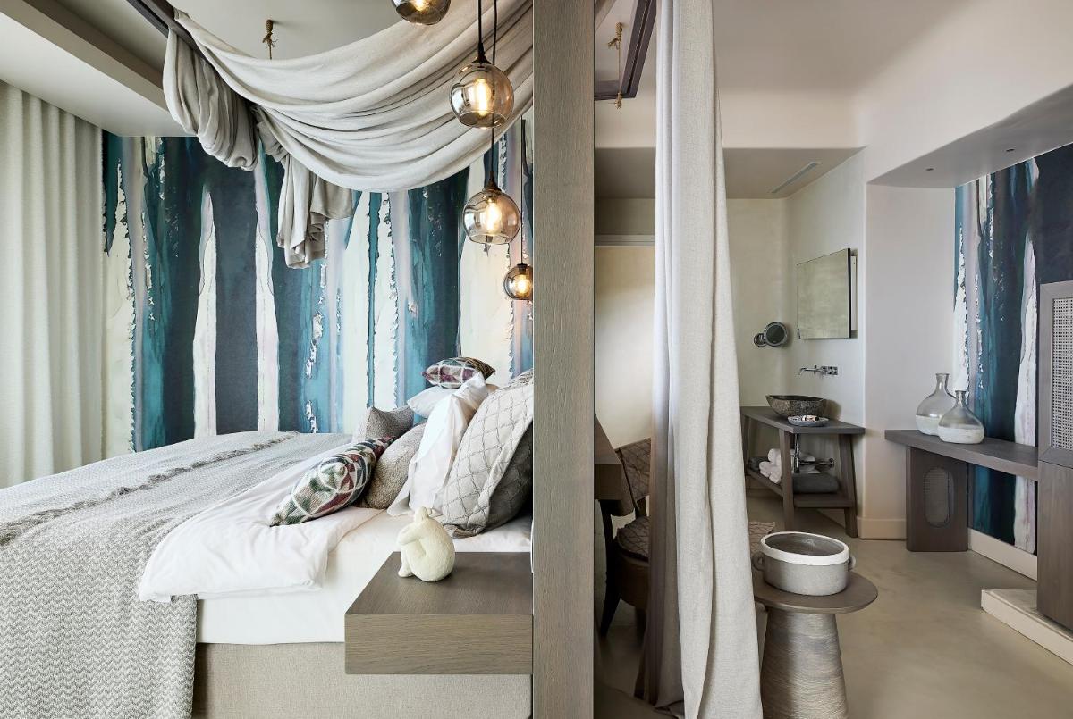 Amazon Mykonos Suites & Spa