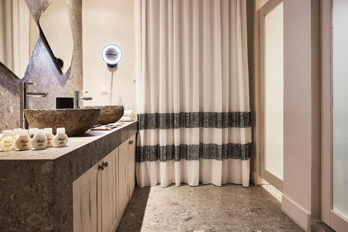 Amazon Mykonos Suites & Spa