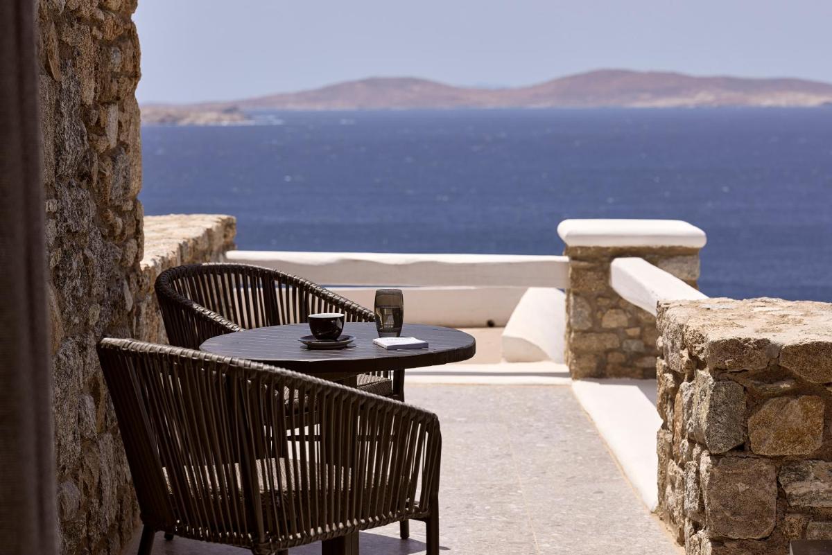 Amazon Mykonos Suites & Spa