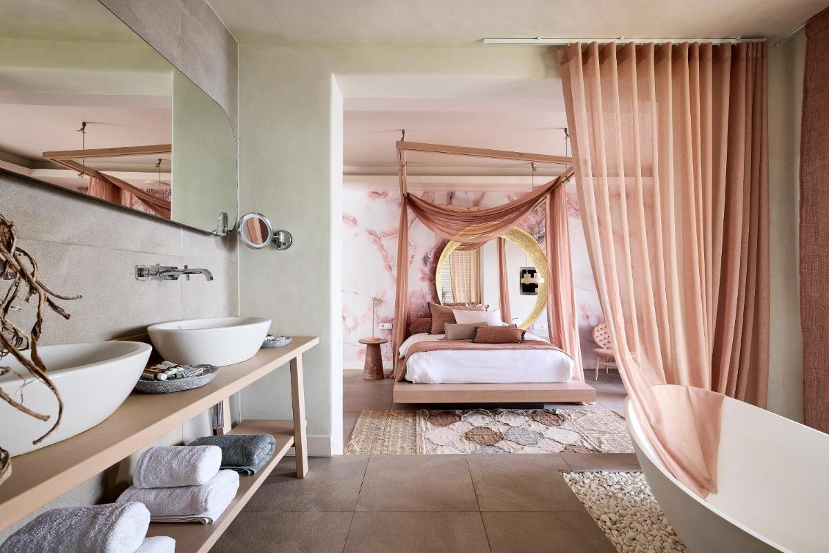 Amazon Mykonos Suites & Spa