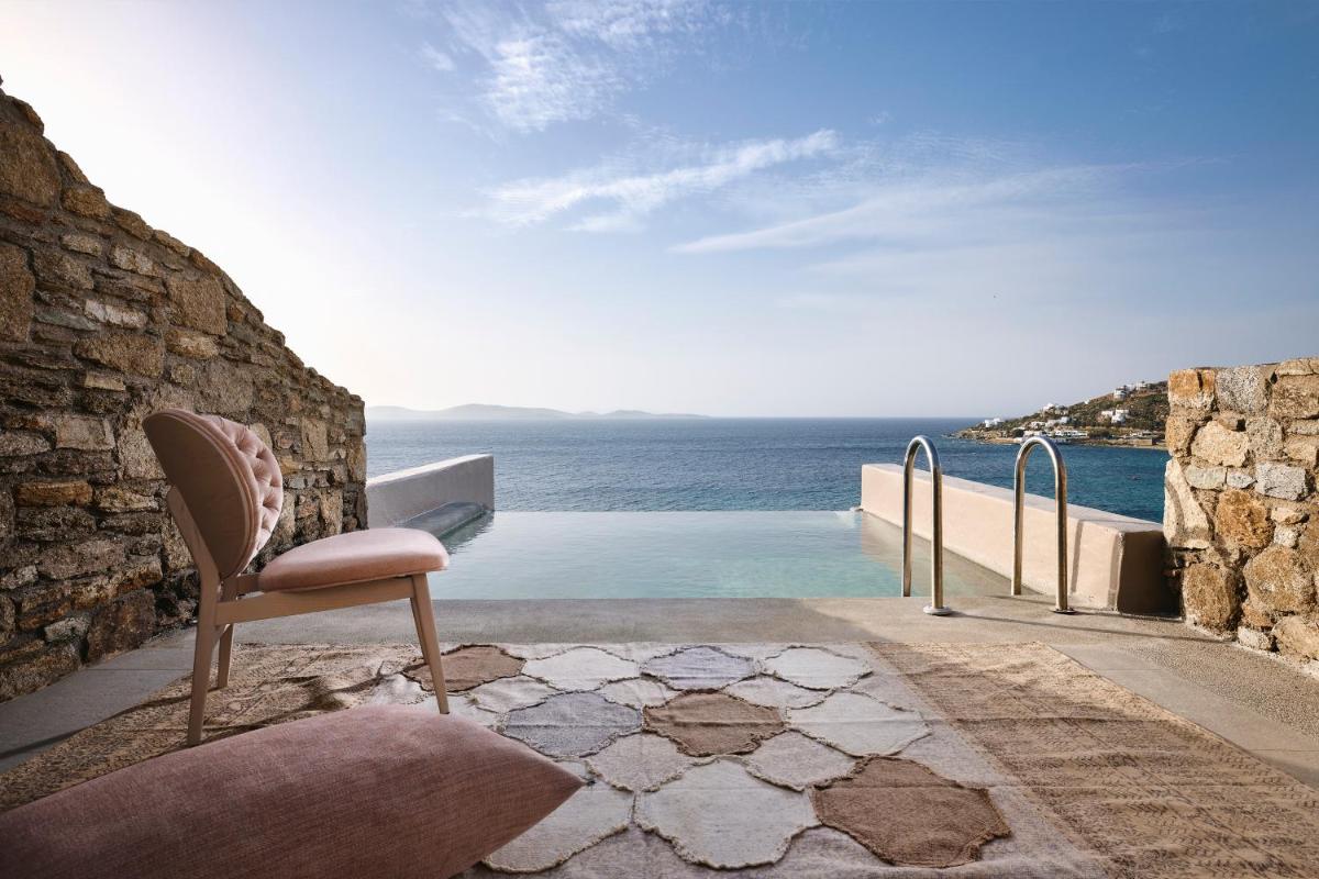 Amazon Mykonos Suites & Spa