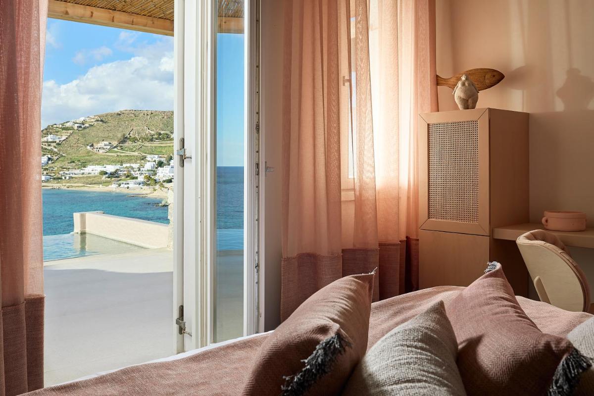 Amazon Mykonos Suites & Spa