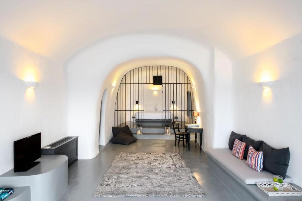 Grand Ambassador Santorini Hotel