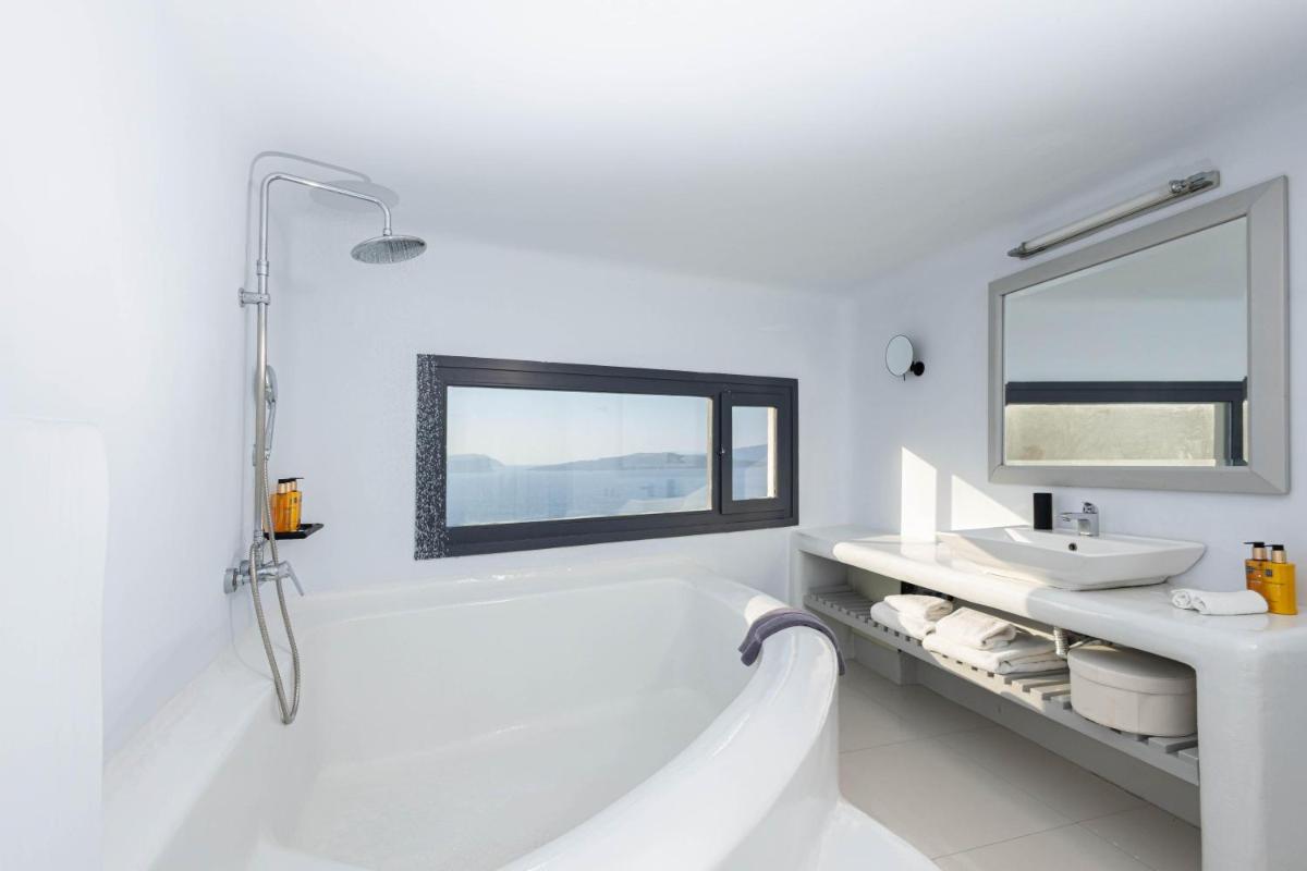 Grand Ambassador Santorini Hotel