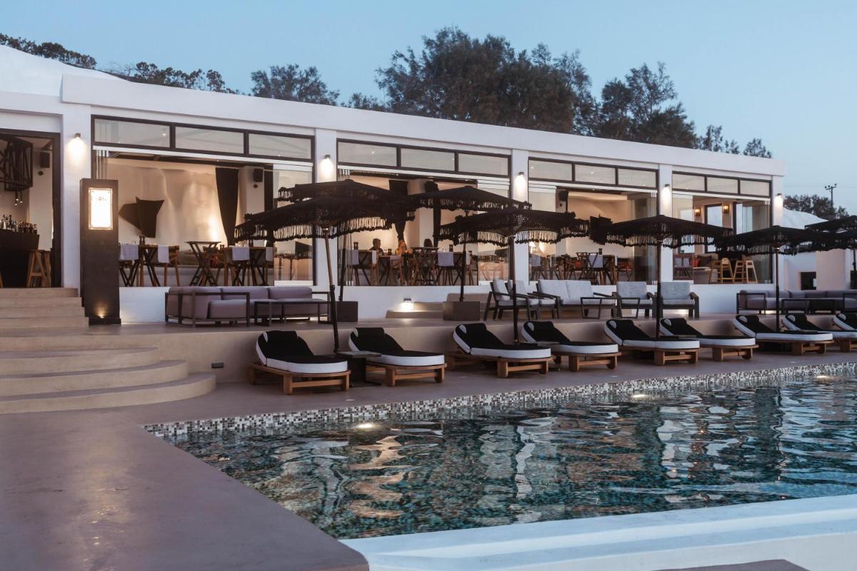 Grand Ambassador Santorini Hotel