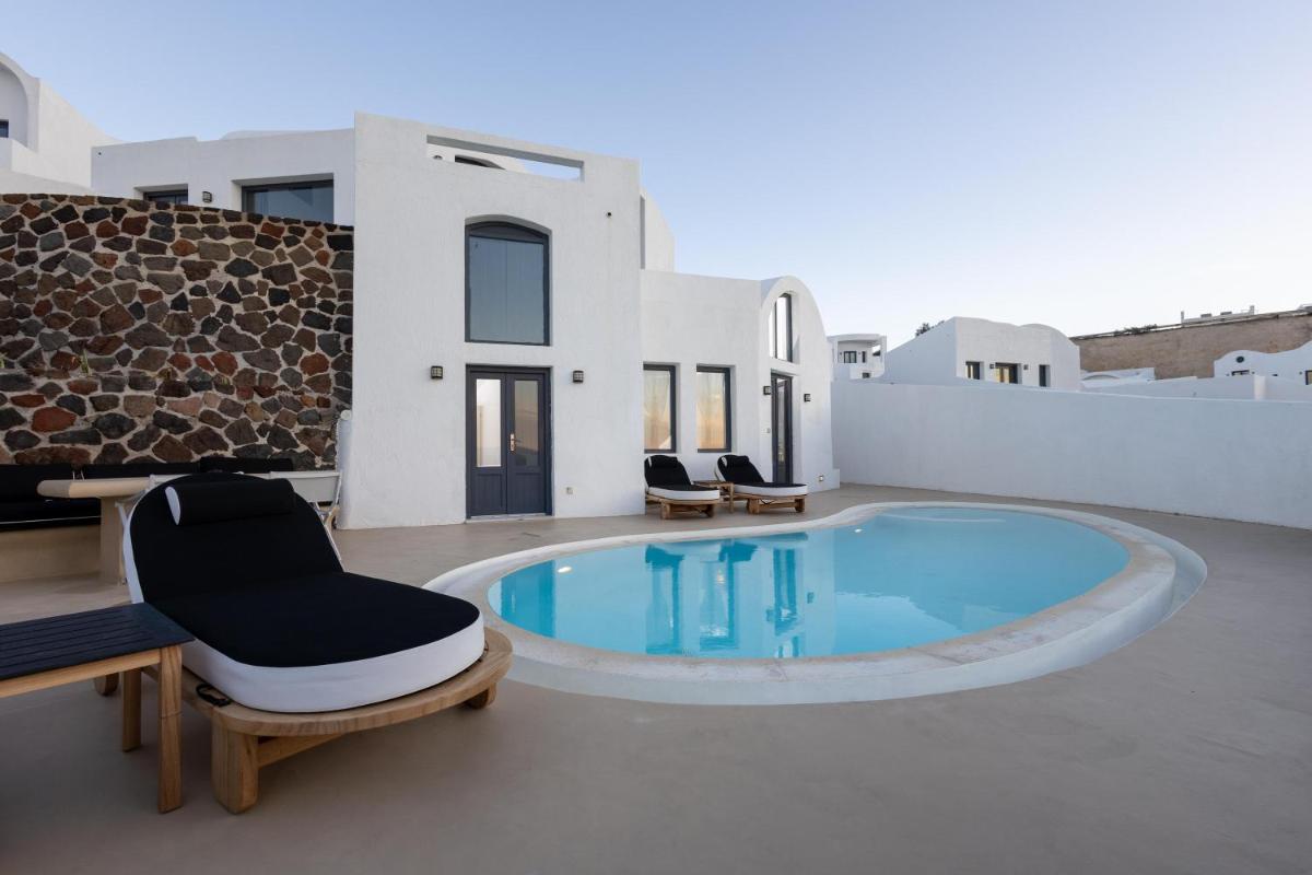 Grand Ambassador Santorini Hotel