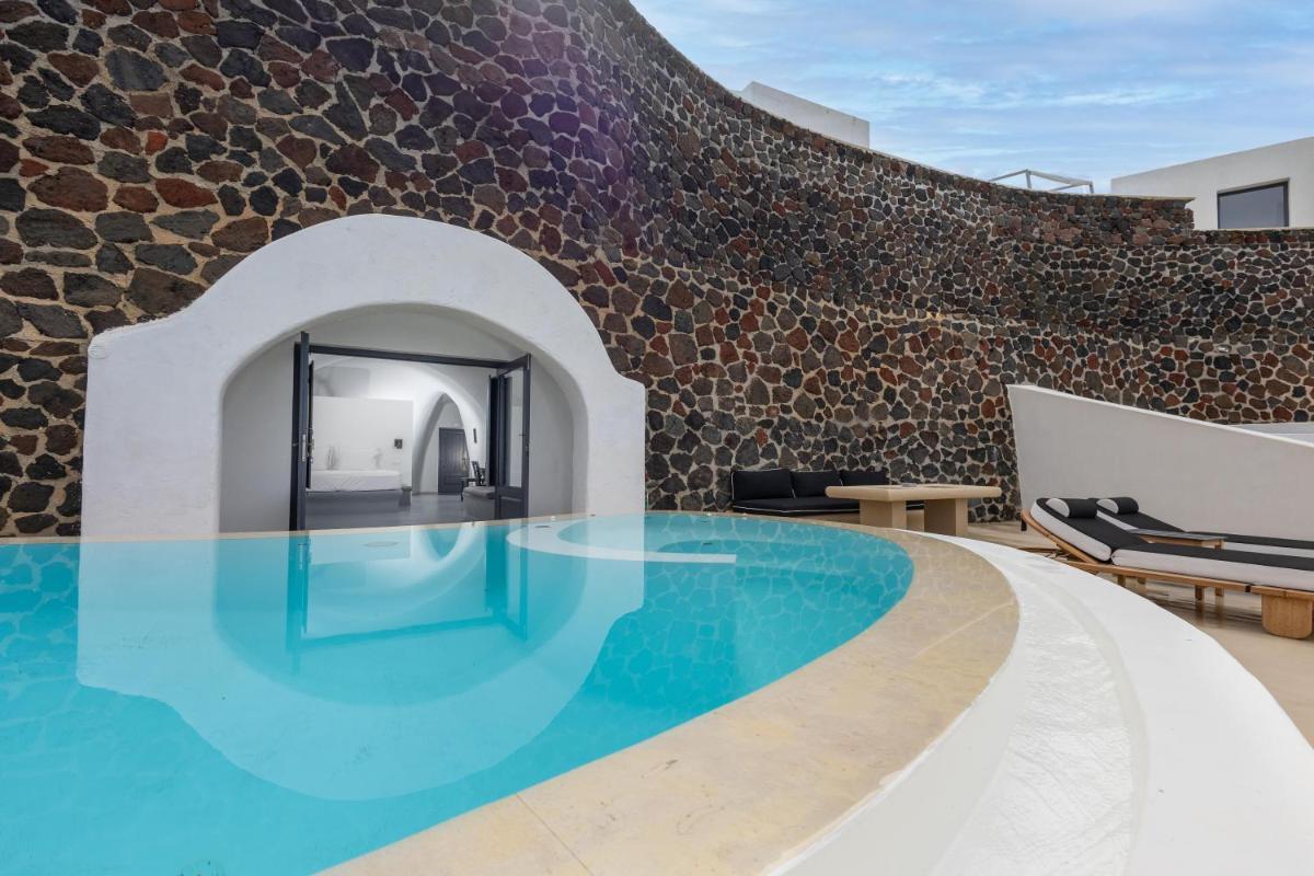 Grand Ambassador Santorini Hotel