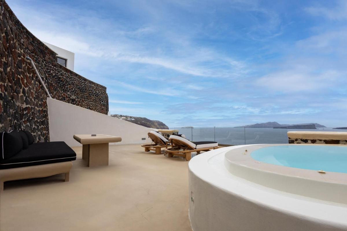 Grand Ambassador Santorini Hotel