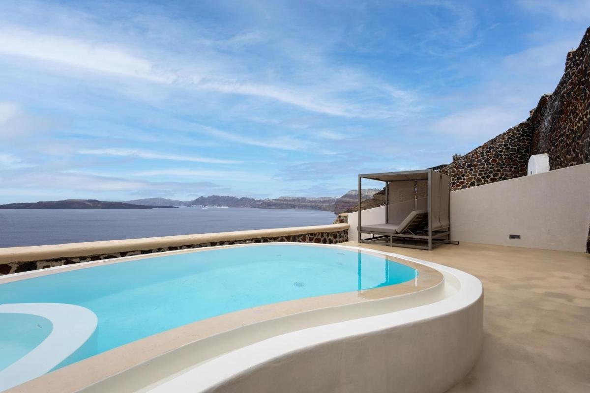 Grand Ambassador Santorini Hotel