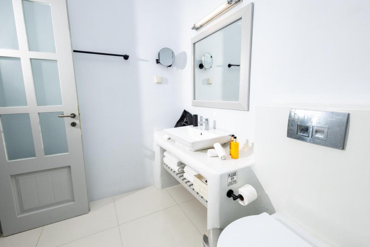 Grand Ambassador Santorini Hotel