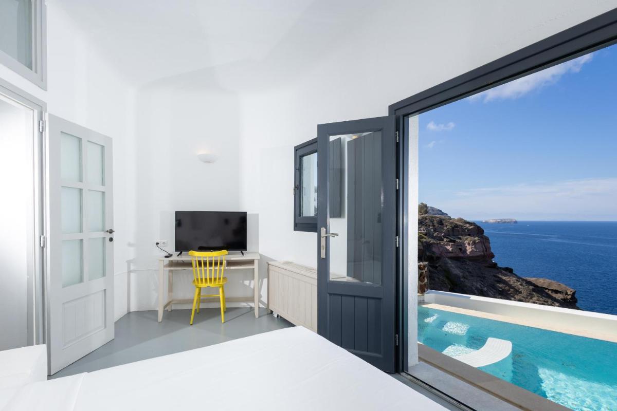 Grand Ambassador Santorini Hotel