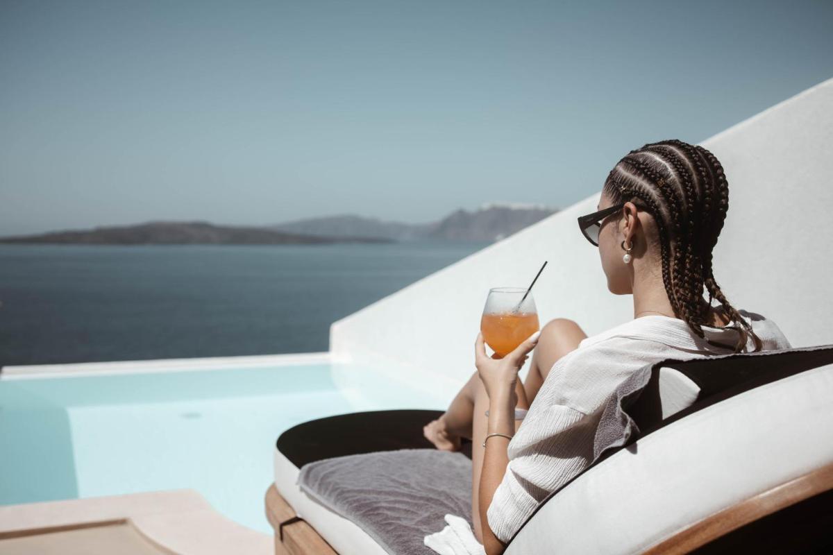 Grand Ambassador Santorini Hotel