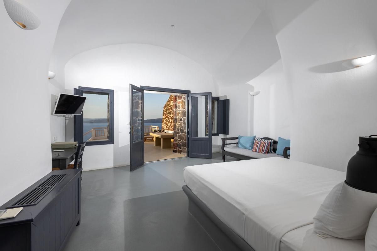 Grand Ambassador Santorini Hotel