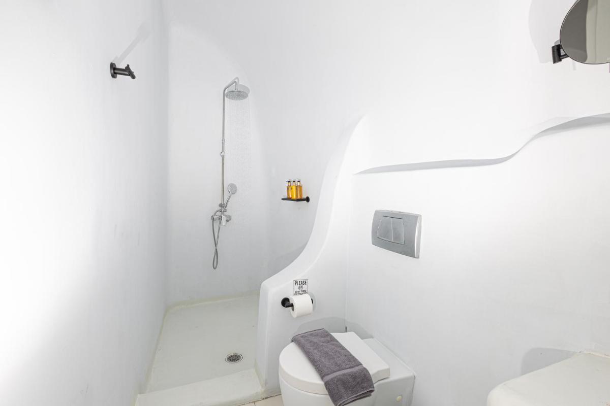 Grand Ambassador Santorini Hotel