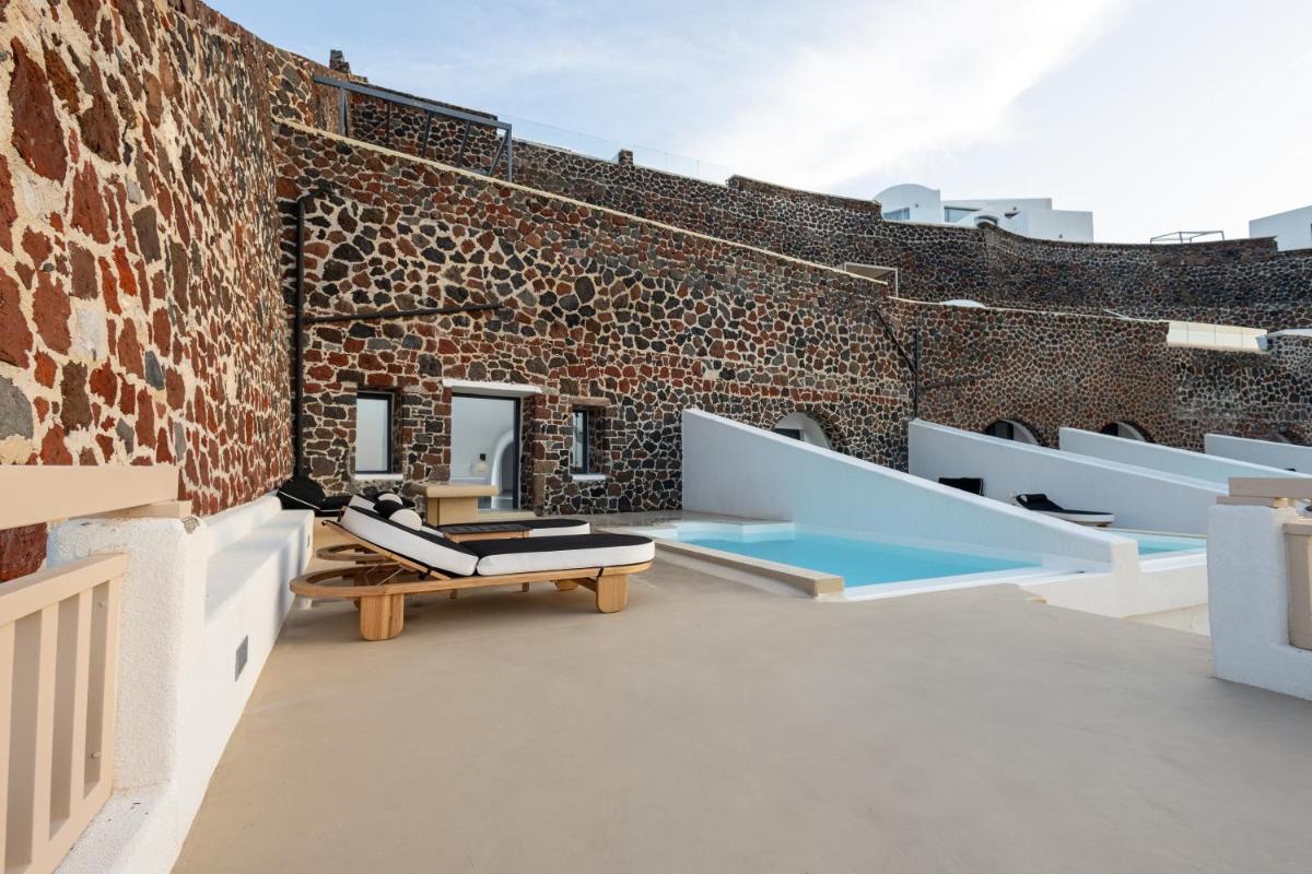 Grand Ambassador Santorini Hotel