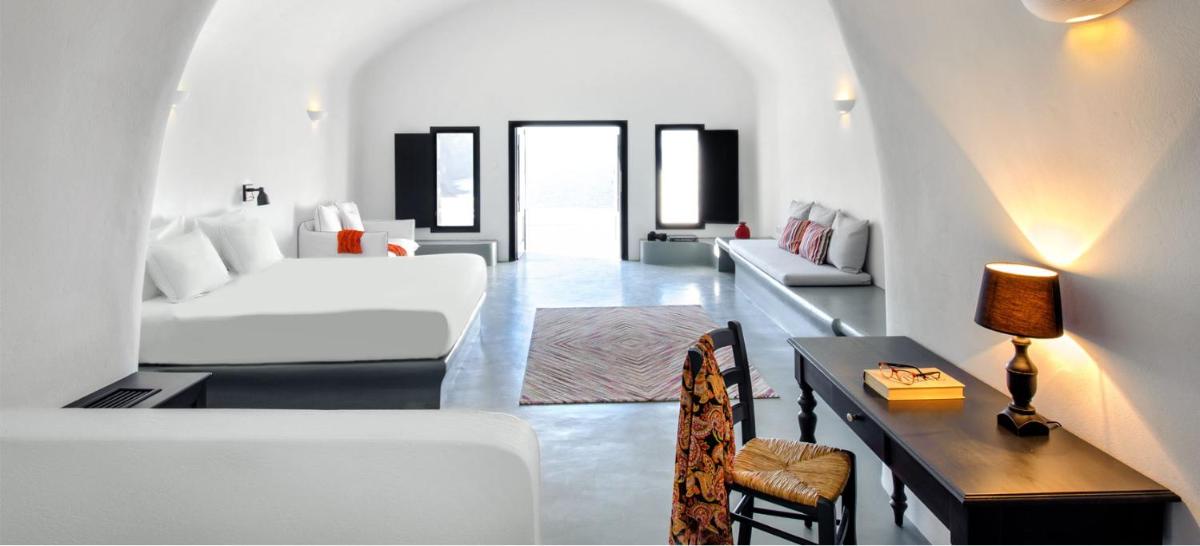 Grand Ambassador Santorini Hotel