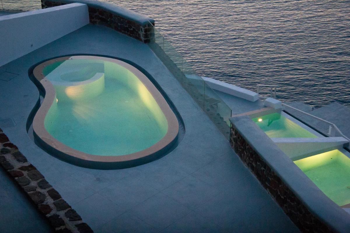 Grand Ambassador Santorini Hotel