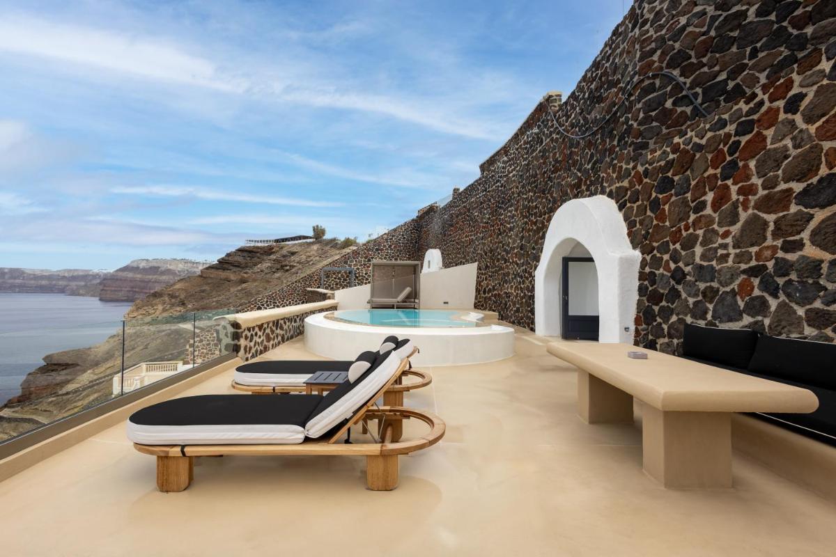 Grand Ambassador Santorini Hotel