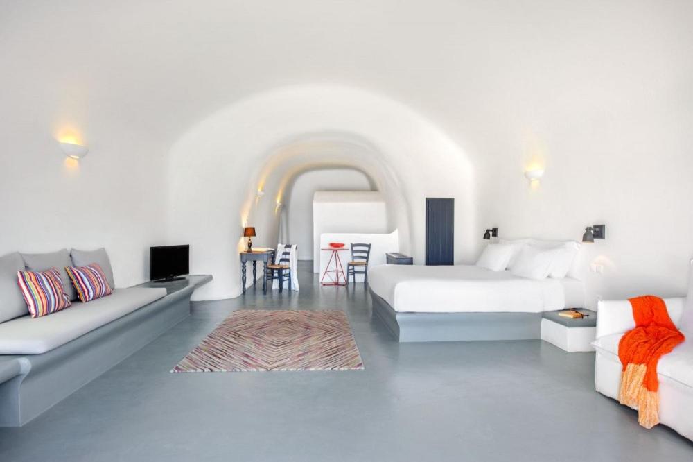 Grand Ambassador Santorini Hotel
