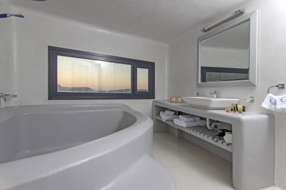 Grand Ambassador Santorini Hotel