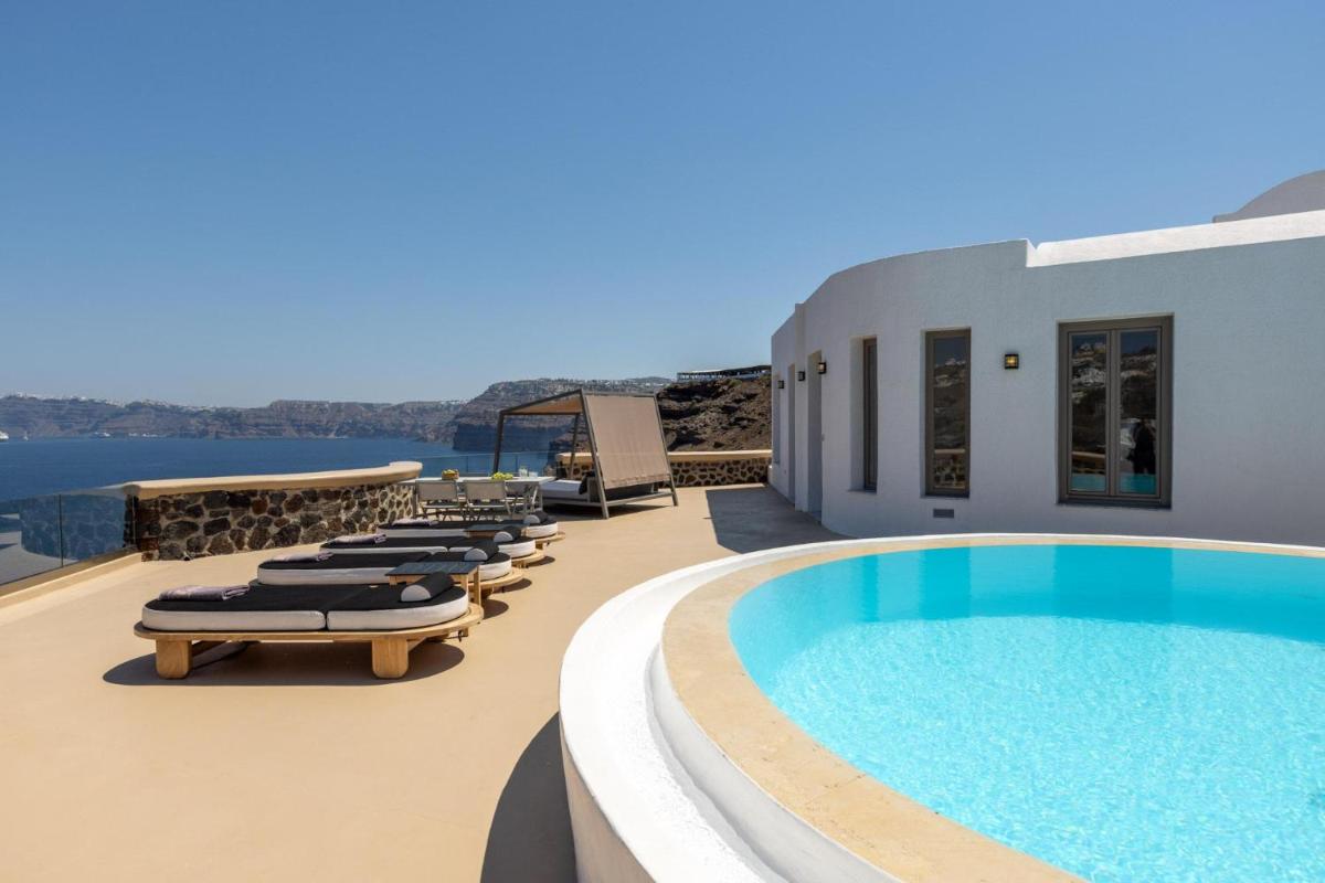 Grand Ambassador Santorini Hotel