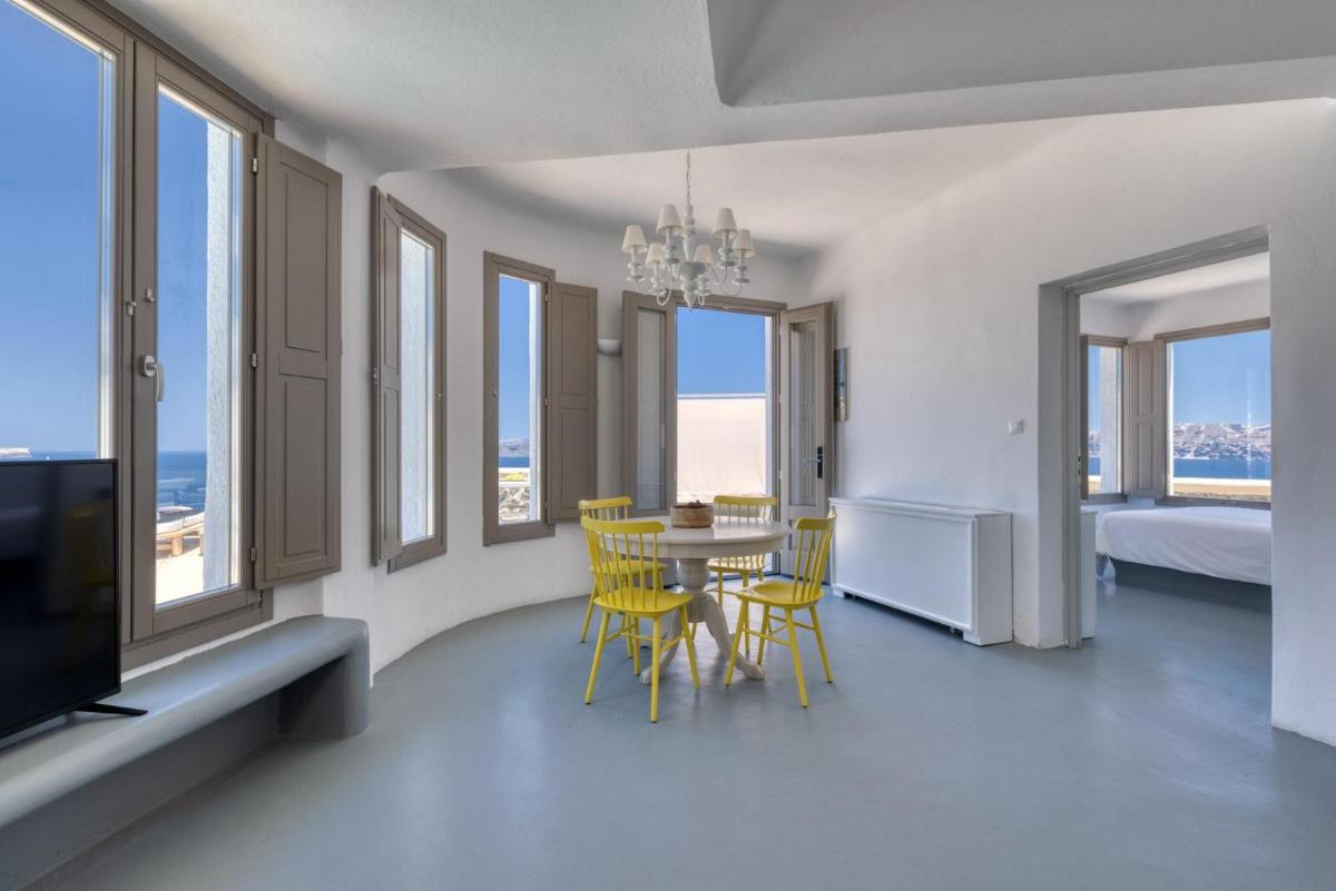 Grand Ambassador Santorini Hotel