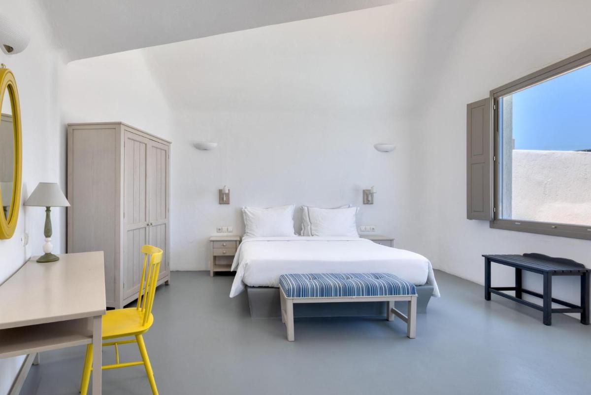 Grand Ambassador Santorini Hotel
