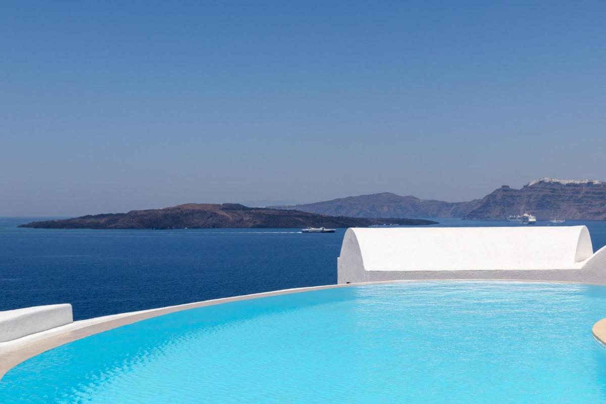 Grand Ambassador Santorini Hotel