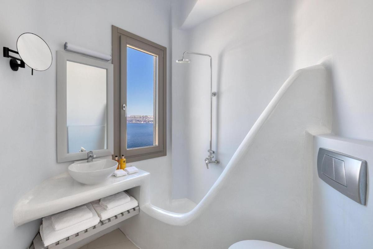 Grand Ambassador Santorini Hotel