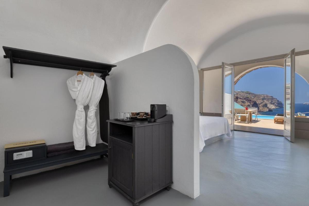 Grand Ambassador Santorini Hotel