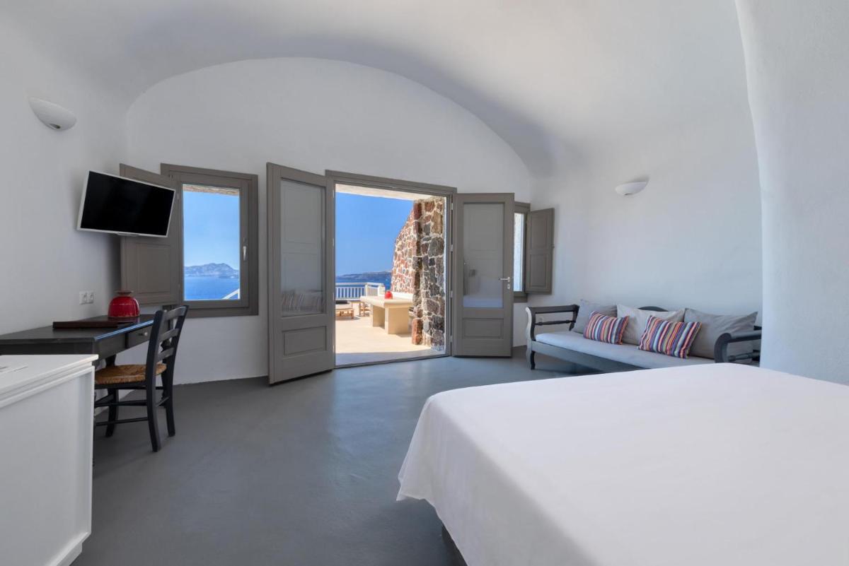 Grand Ambassador Santorini Hotel