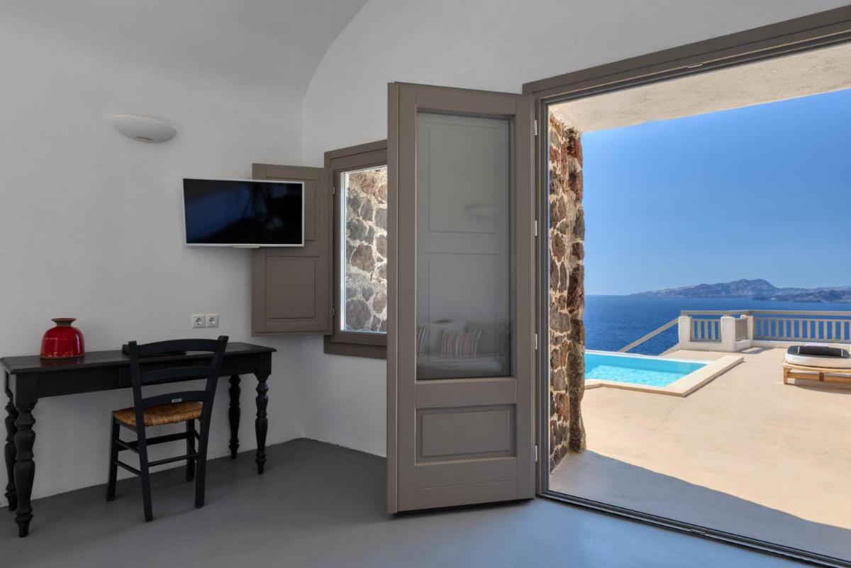 Grand Ambassador Santorini Hotel