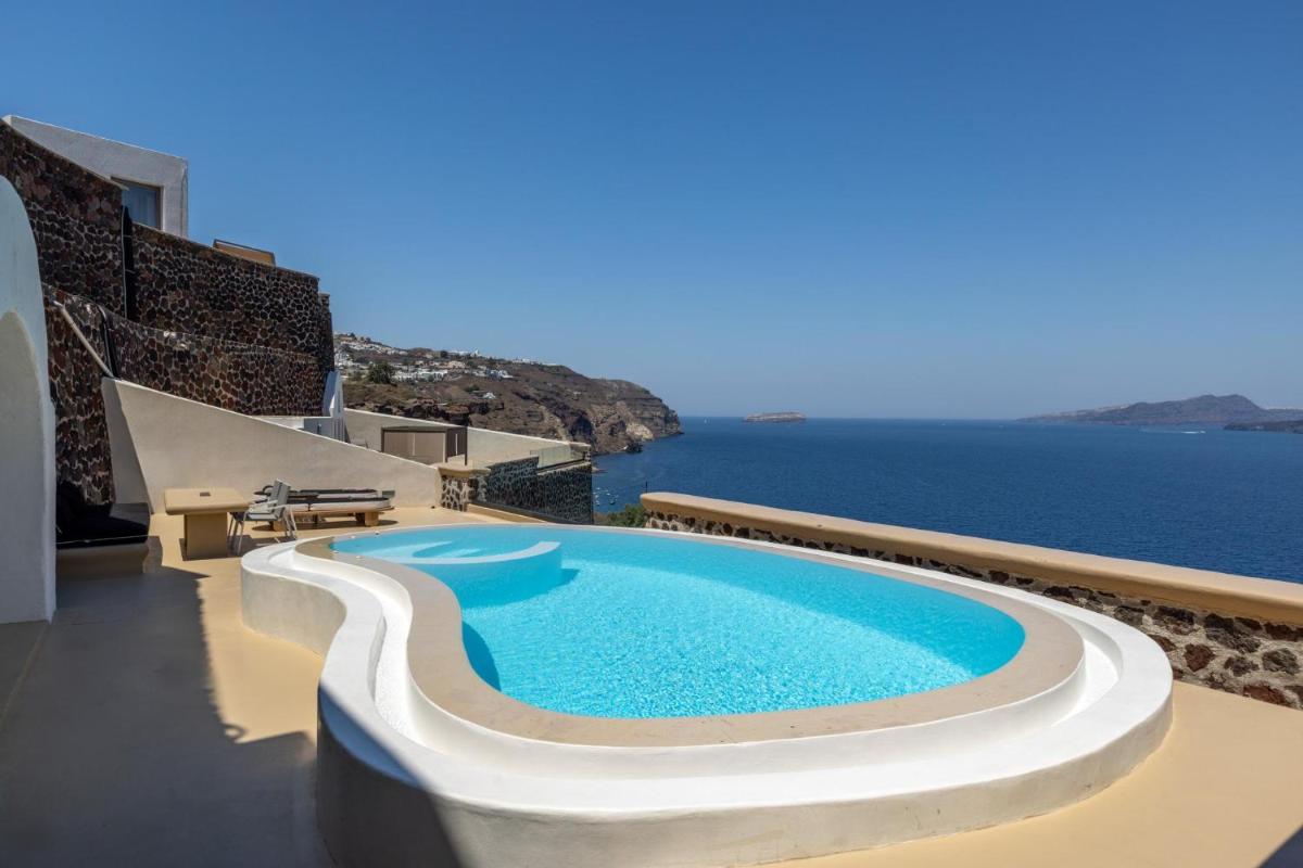 Grand Ambassador Santorini Hotel
