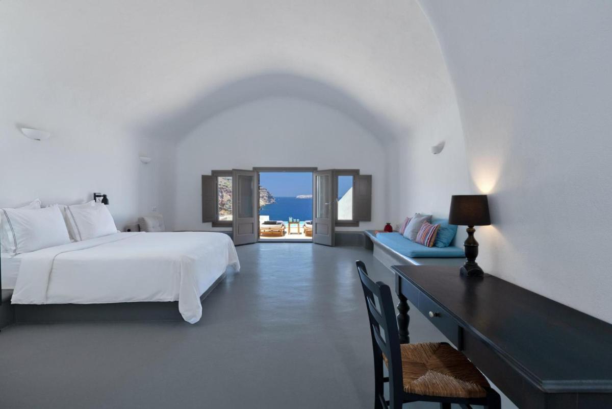 Grand Ambassador Santorini Hotel
