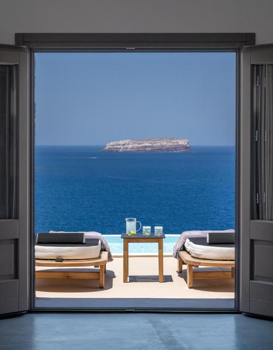 Grand Ambassador Santorini Hotel
