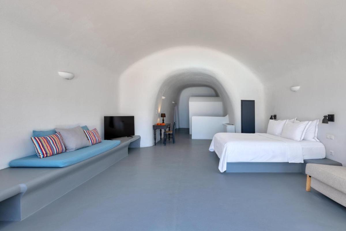 Grand Ambassador Santorini Hotel