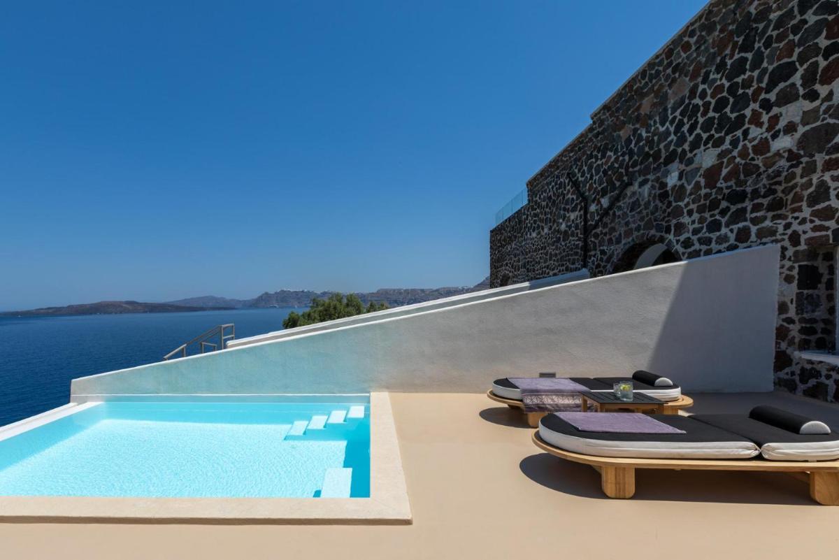 Grand Ambassador Santorini Hotel