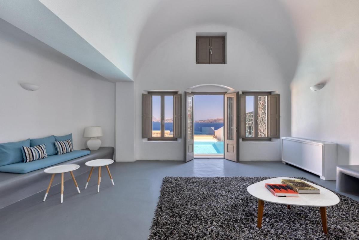 Grand Ambassador Santorini Hotel