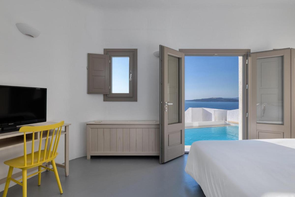 Grand Ambassador Santorini Hotel