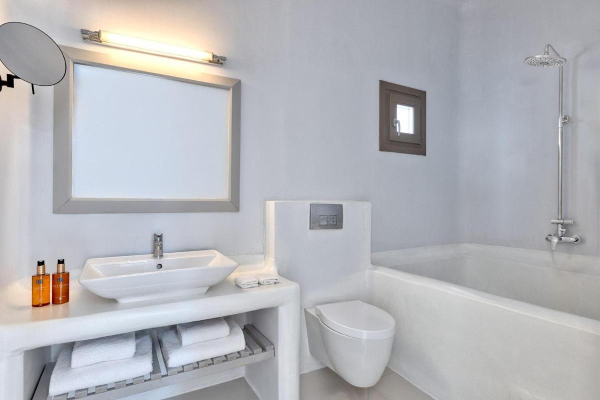 Grand Ambassador Santorini Hotel