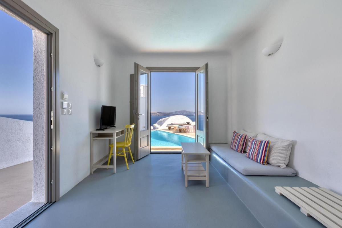 Grand Ambassador Santorini Hotel
