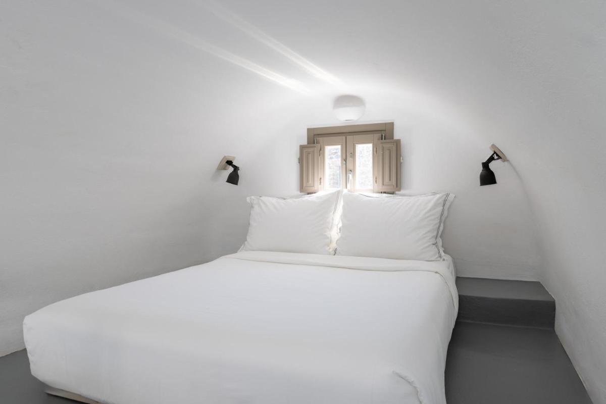 Grand Ambassador Santorini Hotel