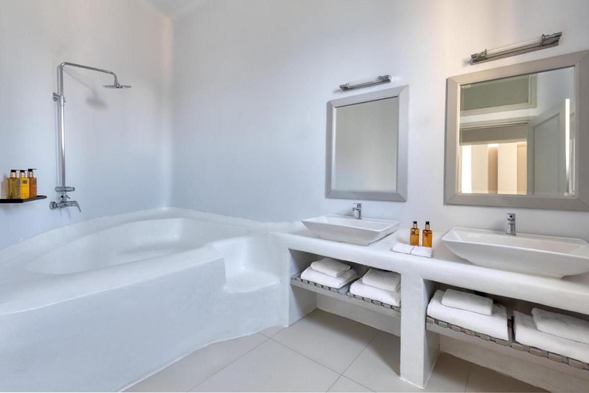 Grand Ambassador Santorini Hotel