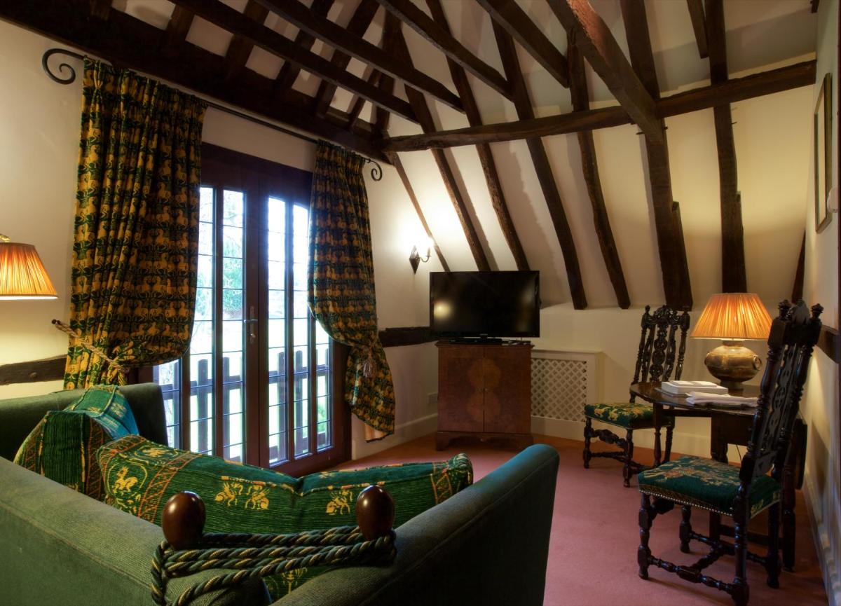 Amberley Castle- A Relais & Chateaux Hotel