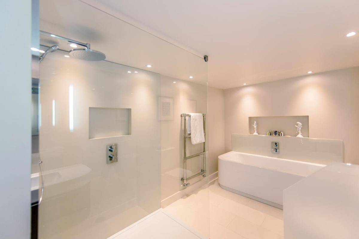 Amberley Castle- A Relais & Chateaux Hotel