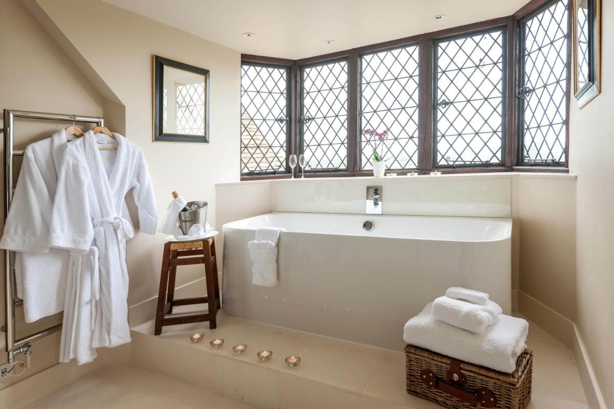 Amberley Castle- A Relais & Chateaux Hotel